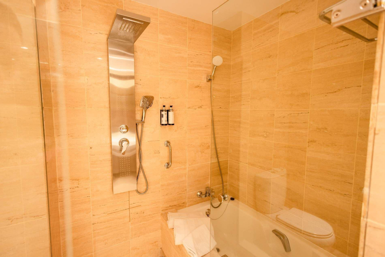 Bathroom 5, Hotel Escuela Santa Cruz, Santa Cruz de Tenerife