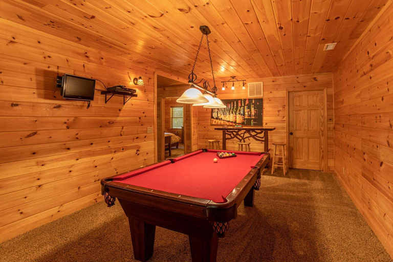Interior 2, A Positive Outlook - 0 Mins to Asu, Hot Tub - Pool Table - Corner Jacuzzi, Watauga