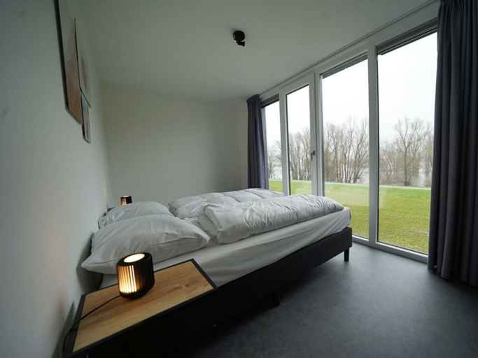 Room 3, Cube Magnifique 10, Steenderen