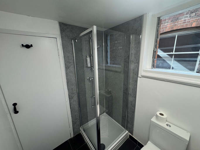Bathroom 4, Charlie Hotel, London