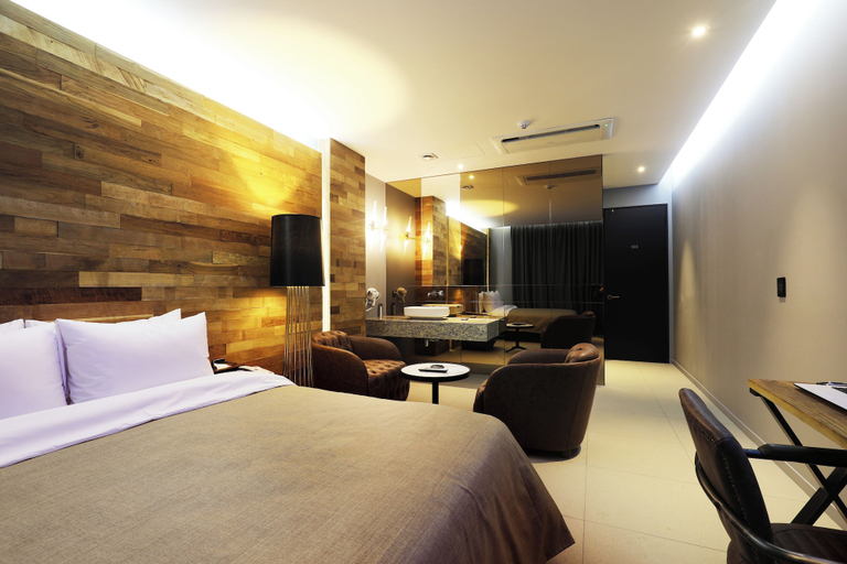 Bedroom 2, Cheonan LaTree Hotel, Cheonan