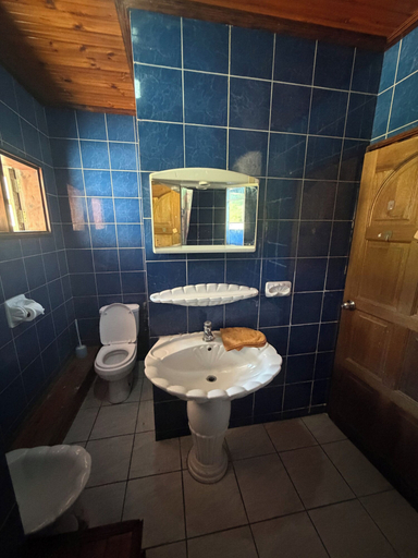 Bathroom 5, Villa Favorita Apartments