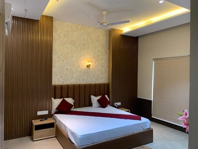 Room 2, GRAND VISTA SANGRUR, Sangrur
