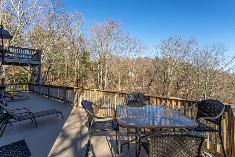Interior 2, Stress Releaf - Blowing Rock Cabin With Great View, hot Tub, Pool Table, Caldwell