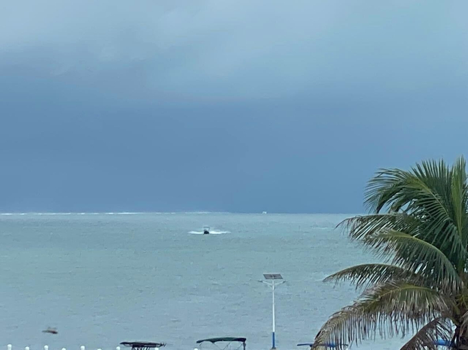 Others 4, Hotel Spindrift & Golf Cart Rental