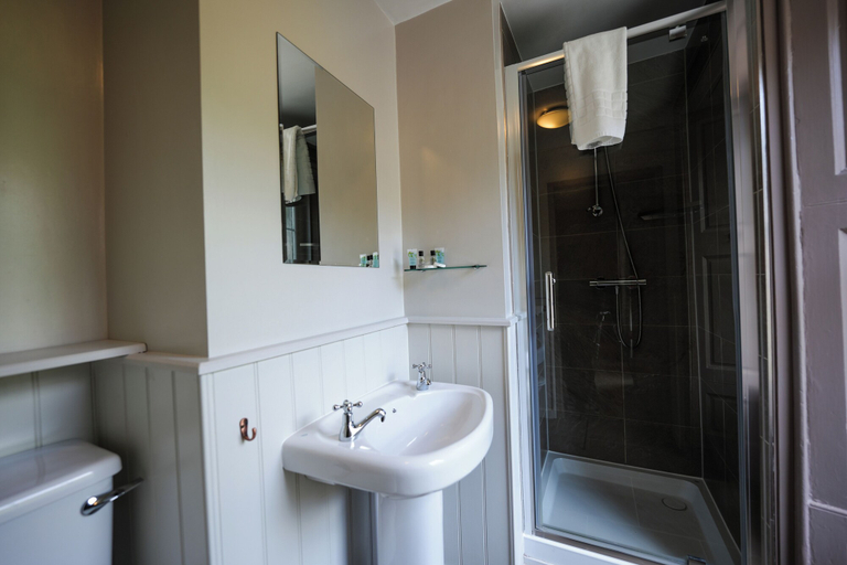 Bathroom 3, The Whisky Vaults, Argyll and Bute
