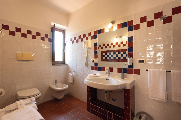 Bathroom 5, Relais Ciavatta Country Hotel, Grosseto