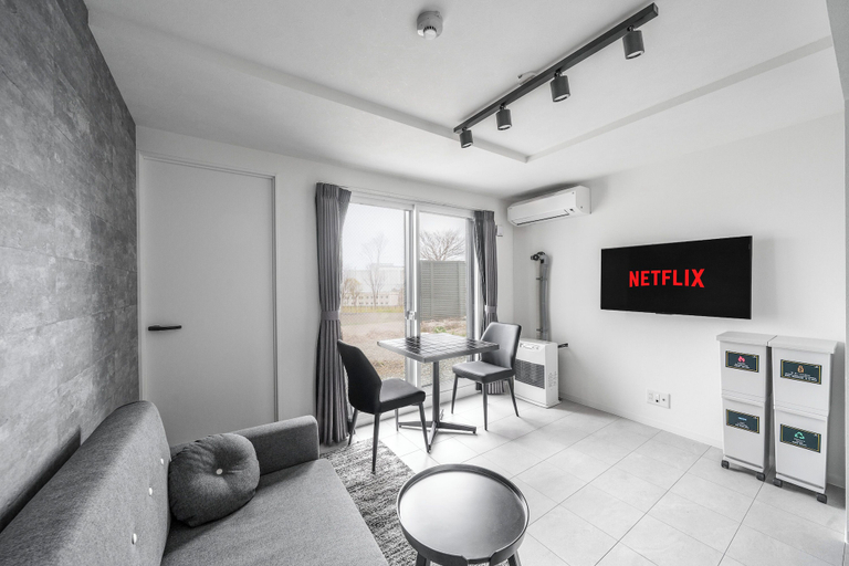 Living area 4, ASTAGE CHITOSE SUEHIRO 103, Chitose