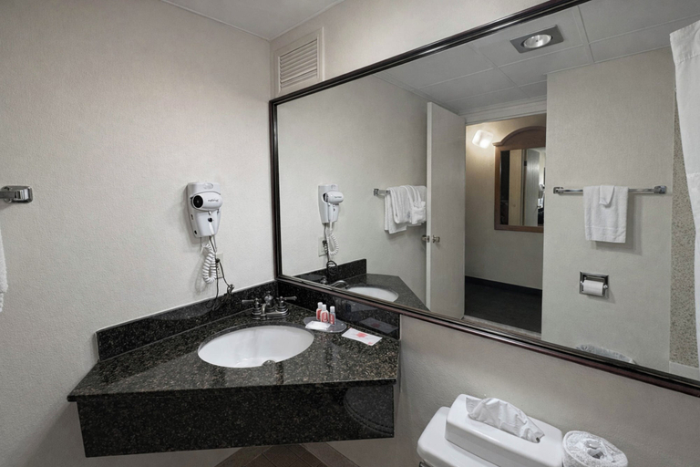 Bathroom 5, Motel 6 Rawlins, WY, Carbon