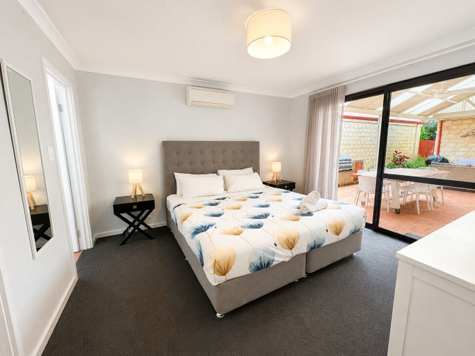 Bedroom 2, Halcyon Daze, Busselton