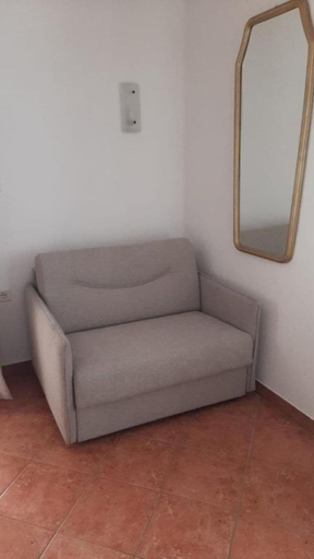 Room 2, San Mauro, Buje