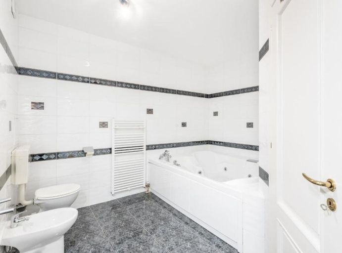 Bathroom 4, Apartments Adriatic, Split