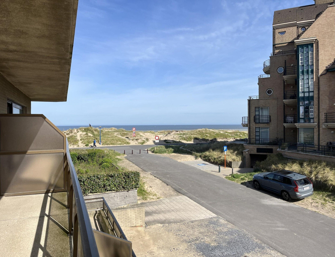 Balcony 3, Coastal Family Escape in Groenendijk, West-Vlaanderen