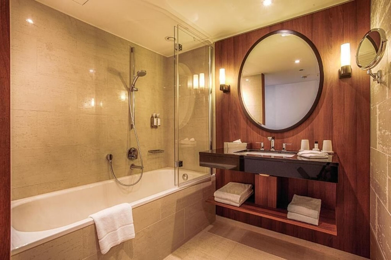 Bathroom 3, AMERON HOTEL SPEICHERSTADT HAMBURG, Hamburg