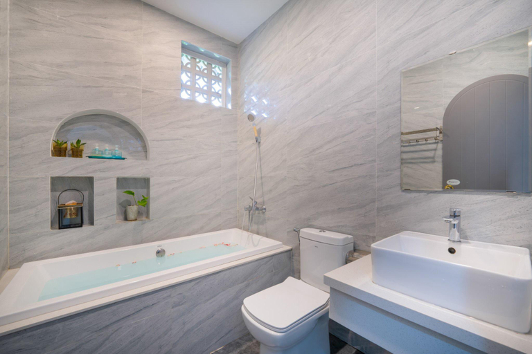 Bathroom 3, Luxurious Villa with Private Pool and 3 Bedrooms, Da Nang