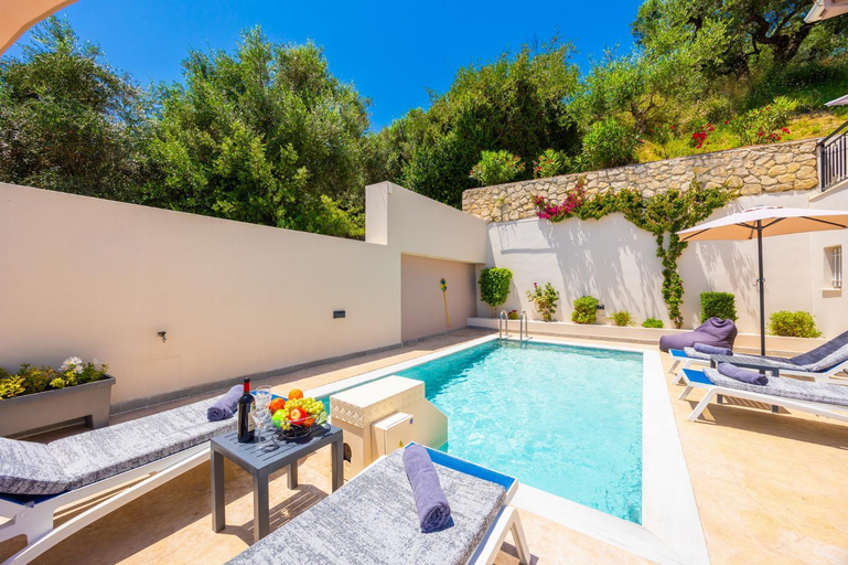 Others 3, Villa Dimi, Ionian Islands