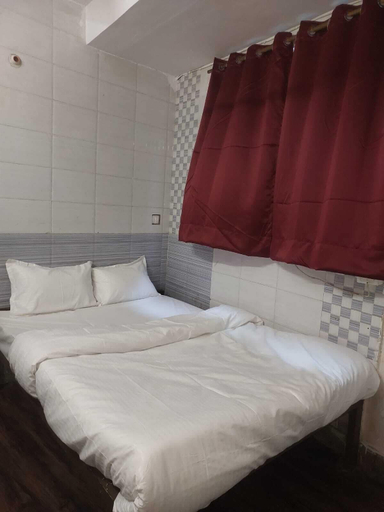 Room 3, Hotel The Royal Palace, Lucknow