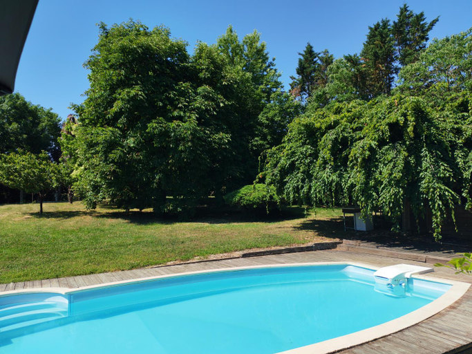 Sport & Beauty, La Canette de Phil - Chambre d'hotes, Independante - Vue sur piscine, Gers