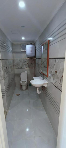Bathroom 2, Apartment Beach Front in Porto Marina Tower-Families Only- بورتو مارينا, Al-Hammam