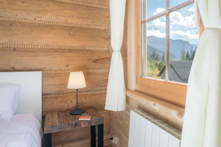 Room 2, Holiday Villa With Mountain Views, Koscielisko, Tatra