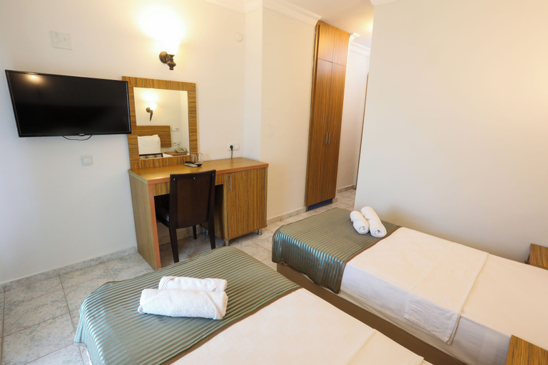 Bedroom 2, Mert Seaside Hotel, Marmaris