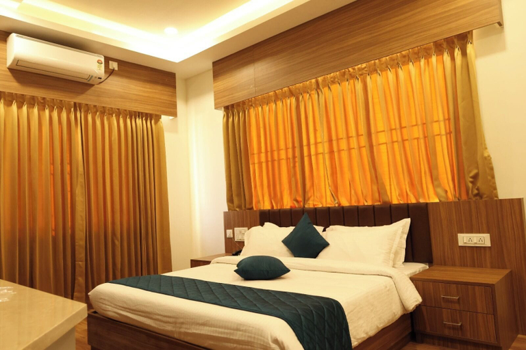 Room 2, Hotel SKVR Grand - Theni, Theni