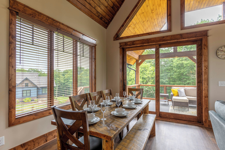 Interior 4, Soaring Hawk Lodge at Eagles Nest, Avery