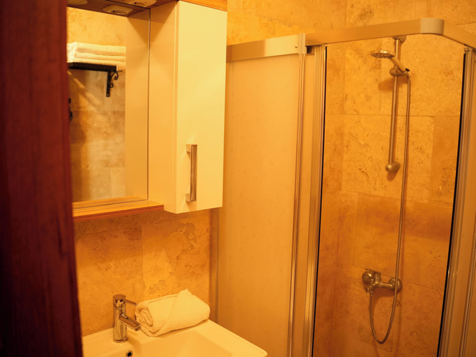 Bathroom 5, Cappadocia Panda Garden House, Nevşehir