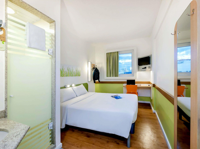 Bedroom 3, ibis budget Porto Alegre - Supereconômico, Porto Alegre