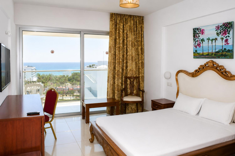 Bedroom 3, Corfu Hotel