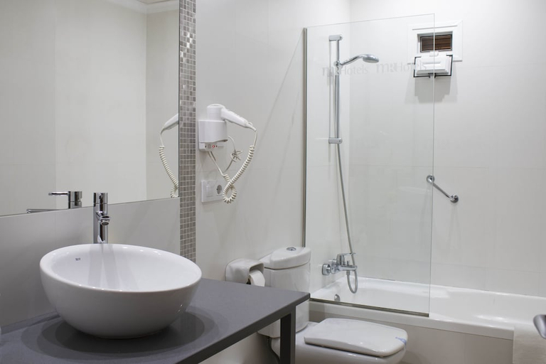 Bathroom 4, Hotel Costa Blanca, Alicante