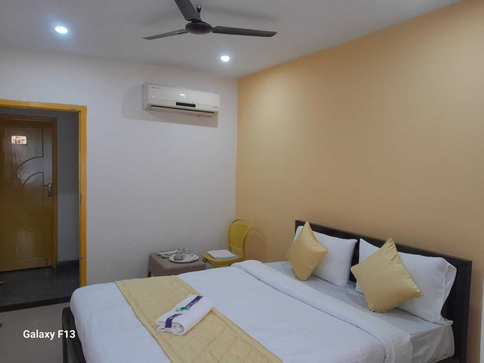 Room 4, Hotel Golden Stay, Bangalore