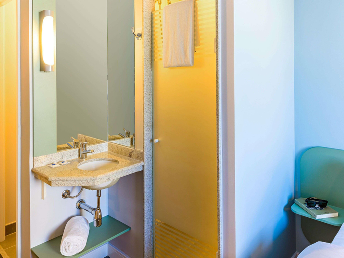 Bathroom 5, ibis budget São Bernardo do Campo, São Bernardo do Campo