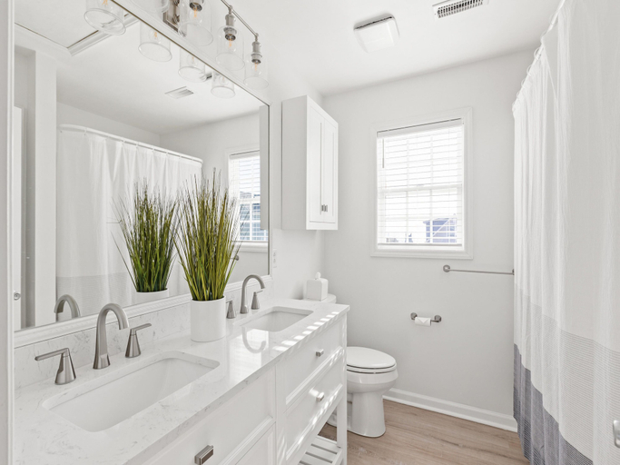 Bathroom 3, Ocean Oasis, Onslow