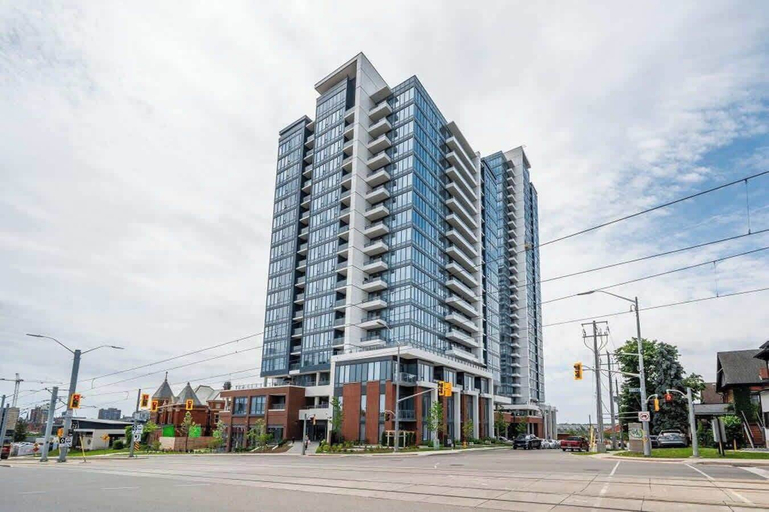 Exterior & Views, Union Towers Condo With City Views and Patio, Waterloo