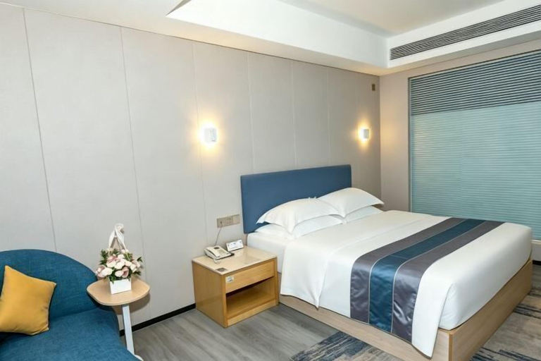 Bedroom 3, Green Island Holiday Hotel, Jiangmen