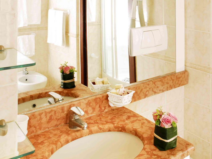 Bathroom 5, Aparthotel Adagio Rome Vatican, Rome