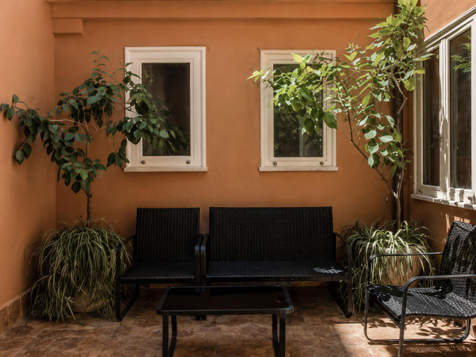 Others 4, Dalmati House San Lorenzo, Roma