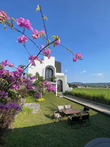 Others 3, The Sun & The Hills, Luxury Villa in Yogyakarta, Sleman