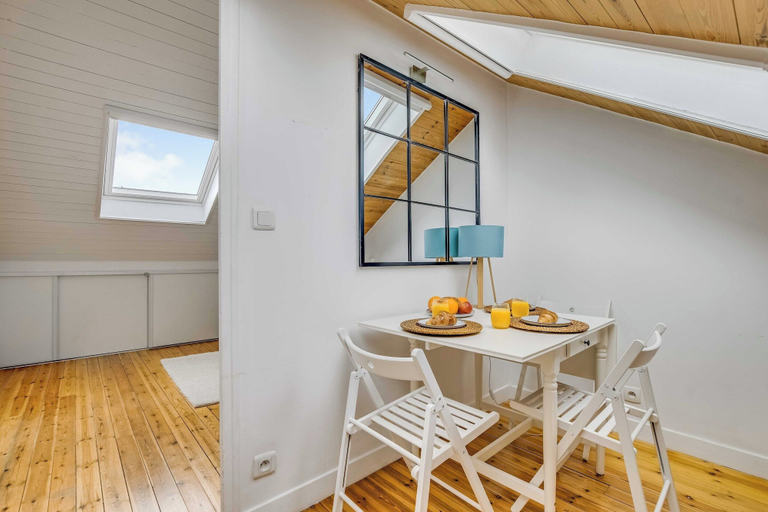 Dining 4, 3P Duplex on the Outskirts of Paris, Val-de-Marne