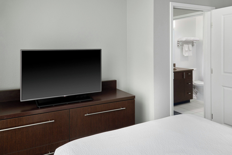 Bedroom 4, TownePlace Suites Springfield, Greene