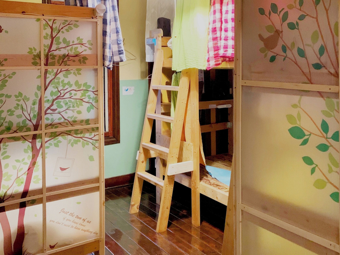 Bedroom 4, Otarunai Backpackers' Hostel MorinoKi, Otaru
