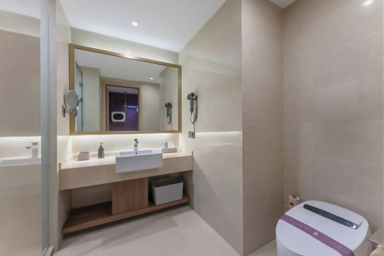 Bathroom 5, Yilong Hotel (Nanjing Southeast University Branch), Nanjing