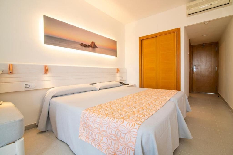 Bedroom 2, Hotel Caribe Ibiza, Baleares