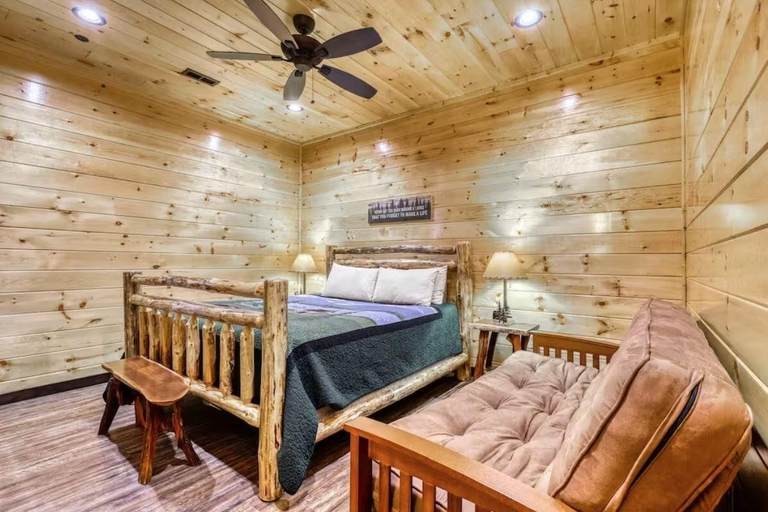 Bedroom 3, The Big Poplar Retreat, Sevier