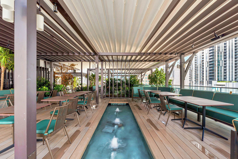 Lobby sitting area, Natiivo Building - Walkable to South Beach - We Host, Miami-Dade