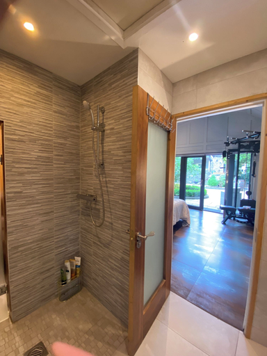 Bathroom 3, Stone Lodge Garden Retreat