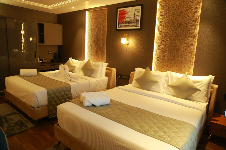 Room 5, Paramount Residency, Ernakulam