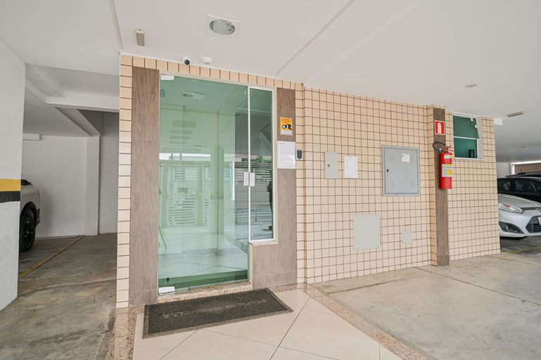Room 5, Apto com Varanda Perto da Ufjf e do Aeroporto, Juiz de Fora