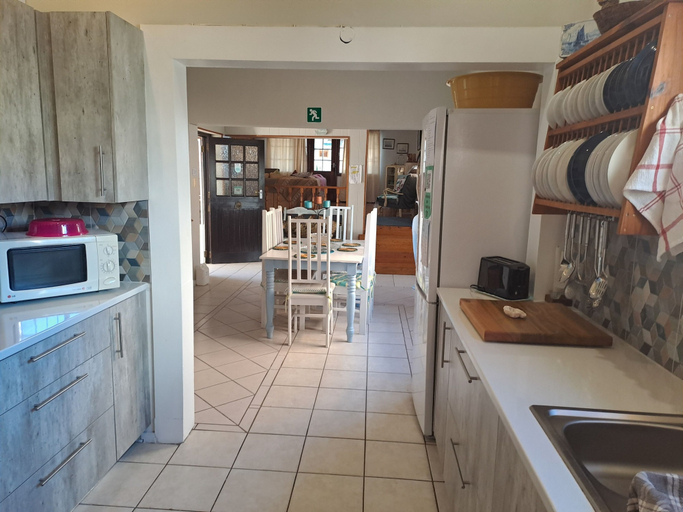 Private kitchen 4, BayView Guest House, Cacadu